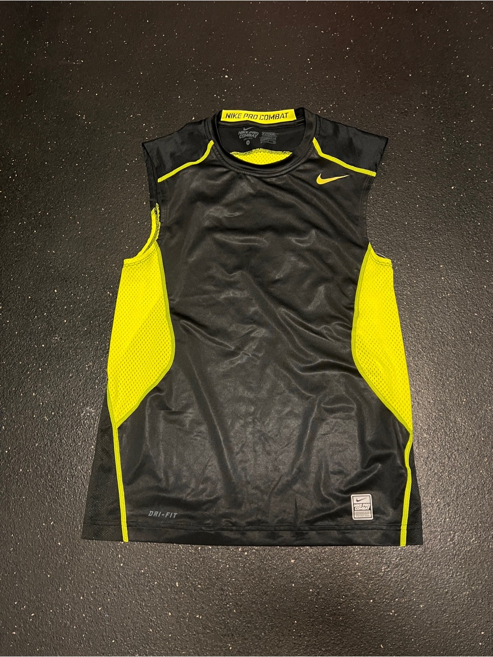 Nike Sleeveless Performance Top in Black & Neon Yellow